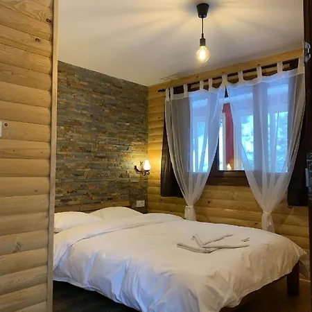 Lodge Cabana Patrick Transrarau