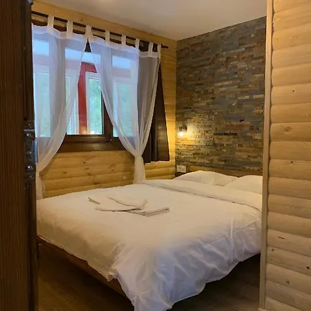 Lodge Cabana Patrick Transrarau Pojorita